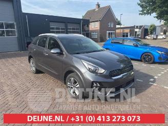 Coche siniestrado Kia Niro Niro I (DE), SUV, 2016 / 2022 1.6 GDI Hybrid 2019/8