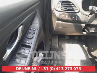 Hyundai I-30 i30 Wagon (PDEF5), Combi, 2017 1.6 CRDi 16V picture 11