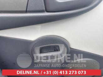 Toyota Aygo Aygo (B10), Hatchback, 2005 / 2014 1.0 12V VVT-i picture 11