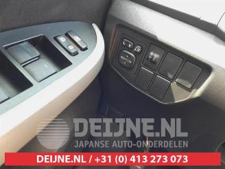 Toyota Prius Prius (ZVW3), Hatchback, 2009 / 2016 1.8 16V picture 17