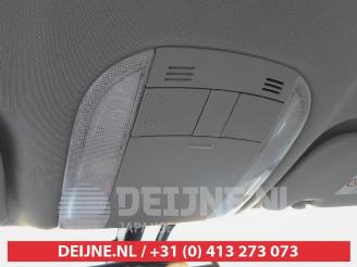 Toyota Auris Auris (E15), Hatchback, 2006 / 2012 1.8 16V HSD Full Hybrid picture 23
