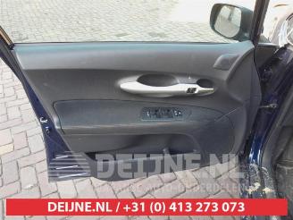 Toyota Auris Auris (E15), Hatchback, 2006 / 2012 1.8 16V HSD Full Hybrid picture 11