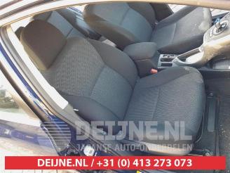 Toyota Auris Auris (E15), Hatchback, 2006 / 2012 1.8 16V HSD Full Hybrid picture 16