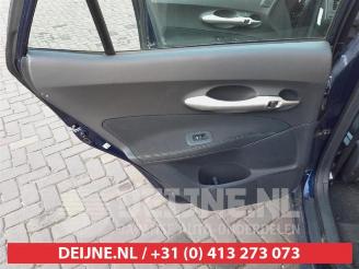 Toyota Auris Auris (E15), Hatchback, 2006 / 2012 1.8 16V HSD Full Hybrid picture 12