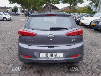 Hyundai I-20  picture 6