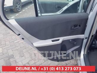 Toyota Yaris Yaris II (P9), Hatchback, 2005 / 2014 1.0 12V VVT-i picture 11