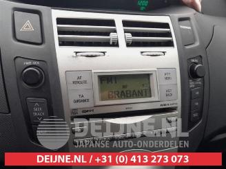 Toyota Yaris Yaris II (P9), Hatchback, 2005 / 2014 1.0 12V VVT-i picture 20
