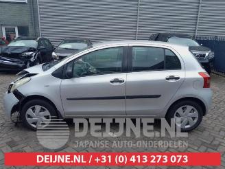 Toyota Yaris Yaris II (P9), Hatchback, 2005 / 2014 1.0 12V VVT-i picture 4