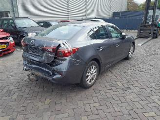 Mazda 3  picture 7