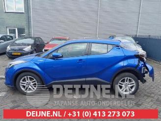 Toyota C-HR C-HR (X1,X5), SUV, 2016 1.8 16V Hybrid picture 4