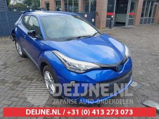 demontáž osobní automobily Toyota C-HR C-HR (X1,X5), SUV, 2016 1.8 16V Hybrid 2021/11