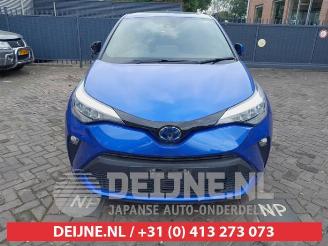 Toyota C-HR C-HR (X1,X5), SUV, 2016 1.8 16V Hybrid picture 2