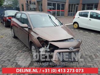 Vrakbiler auto Hyundai I-20 i20 (GBB), Hatchback, 2014 / 2020 1.1 CRDi VGT 12V 2018
