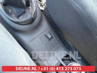 Toyota Yaris Yaris II (P9), Hatchback, 2005 / 2014 1.0 12V VVT-i picture 22
