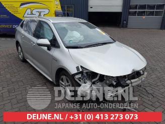 Uttjänta bilar auto Suzuki Swace Swace, Combi 5-drs, 2020 1.8 16V Hybrid 2022/3