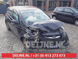 Coche siniestrado Hyundai Ix20 iX20 (JC), SUV, 2010 / 2019 1.6i 16V 2011/11