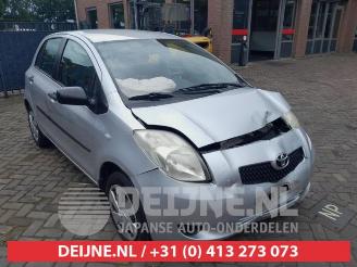 demontáž osobní automobily Toyota Yaris Yaris II (P9), Hatchback, 2005 / 2014 1.0 12V VVT-i 2008/3