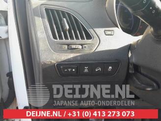 Hyundai Ix35 iX35 (LM), SUV, 2009 / 2015 2.0 CRDi 16V 4x4 picture 19