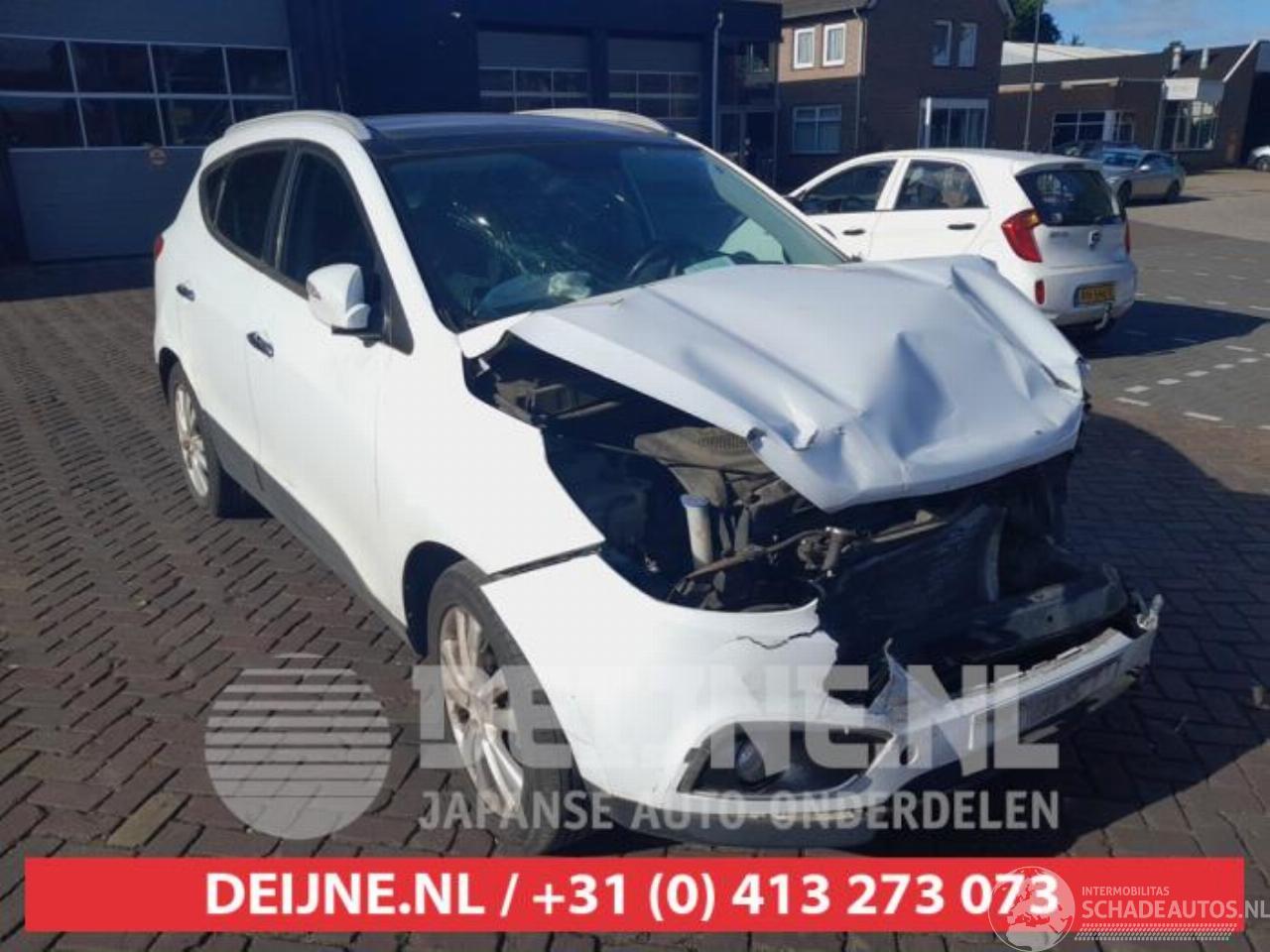 Hyundai Ix35 iX35 (LM), SUV, 2009 / 2015 2.0 CRDi 16V 4x4