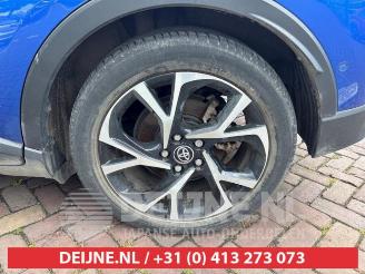 Toyota C-HR C-HR (X1,X5), SUV, 2016 1.8 16V Hybrid picture 25