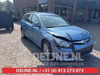 Salvage car Hyundai I-30 i30 Crosswagon (WWH), Combi, 2007 / 2012 1.6 CVVT 16V 2012/7