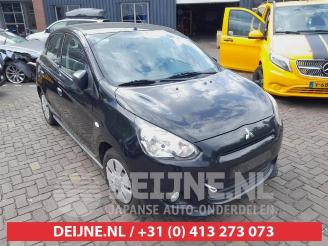 Salvage car Mitsubishi Space-star Space Star (A0), Hatchback, 2012 1.0 12V 2013/10