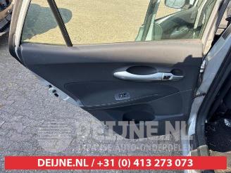 Toyota Auris Auris (E15), Hatchback, 2006 / 2012 1.8 16V HSD Full Hybrid picture 19