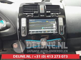 Nissan Leaf Leaf (ZE0), Hatchback, 2010 / 2017 Leaf picture 18
