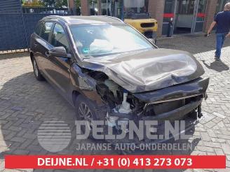Salvage car Hyundai I-30 i30 Wagon (PDEF), Combi, 2017 1.0 T-GDI 12V 2017/6