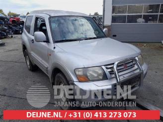 Sloopauto Mitsubishi Pajero Pajero Hardtop (V6/7), Terreinwagen, 2000 / 2006 3.2 DI-D 16V 2001/4