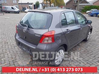 Toyota Yaris Yaris II (P9), Hatchback, 2005 / 2014 1.3 16V VVT-i picture 7