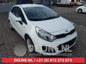 Salvage car Kia Rio Rio III (UB), Hatchback, 2011 / 2017 1.2 CVVT 16V 2012/1