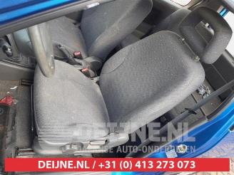 Suzuki Ignis Ignis (FH), Hatchback, 2000 / 2005 1.3 16V picture 13