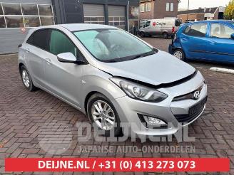 disassembly passenger cars Hyundai I-30 i30 (GDHB5), Hatchback, 2011 1.6 GDI Blue 16V 2013/5