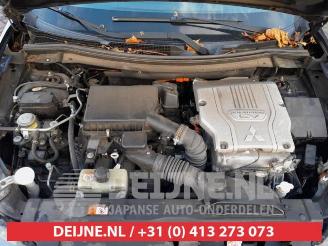 Mitsubishi Outlander Outlander (GF/GG), SUV, 2012 / 2022 2.0 16V PHEV 4x4 picture 10