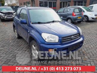 Auto da rottamare Toyota Rav-4 RAV4 (A2), Terreinwagen, 2000 / 2005 2.0 16V VVT-i 4x4 2002/3