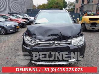 Mitsubishi Outlander Outlander (GF/GG), SUV, 2012 / 2022 2.0 16V PHEV 4x4 picture 2