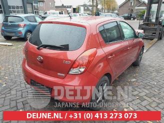 Hyundai I-20 i20, Hatchback, 2008 / 2015 1.1 CRDi VGT 12V picture 7
