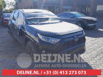 Uttjänta bilar auto Toyota Rav-4 RAV4 (A5), Terreinwagen, 2018 2.5 Hybrid 16V 2021/5
