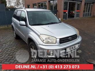 uszkodzony samochody osobowe Toyota Rav-4 RAV4 (A2), Terreinwagen, 2000 / 2005 2.0 16V VVT-i 4x4 2003/9