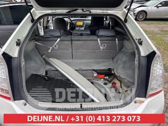 Toyota Prius Prius (ZVW3), Hatchback, 2009 / 2016 1.8 16V picture 21