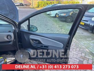 Toyota Yaris Yaris III (P13), Hatchback, 2010 / 2020 1.5 16V Hybrid picture 21