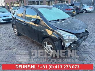 Démontage voiture Toyota Yaris Yaris III (P13), Hatchback, 2010 / 2020 1.5 16V Hybrid 2015/6
