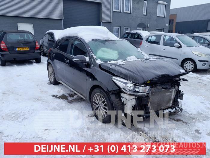 Kia Rio Rio IV (YB), Hatchback, 2017 1.0i T-GDi 100 12V