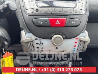 Toyota Aygo Aygo (B10), Hatchback, 2005 / 2014 1.0 12V VVT-i picture 11