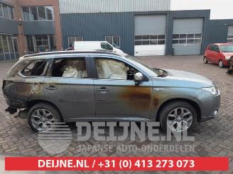 Mitsubishi Outlander Outlander (GF/GG), SUV, 2012 / 2022 2.0 16V PHEV 4x4 picture 7