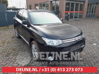 Sloopauto Mitsubishi Outlander Outlander (GF/GG), SUV, 2012 / 2022 2.0 16V PHEV 4x4 2013/11