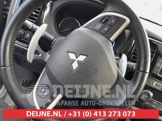 Mitsubishi Outlander Outlander (GF/GG), SUV, 2012 / 2022 2.0 16V PHEV 4x4 picture 25