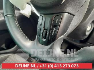 Kia Stonic Stonic (YB), SUV, 2017 1.4 MPI 16V picture 17