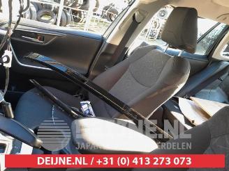 Toyota Rav-4 RAV4 (A5), Terreinwagen, 2018 2.5 Hybrid 16V picture 18